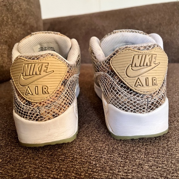 Nike ID Custom Air Max 90 Snake Skin Women Size 5 - Picture 10 of 12